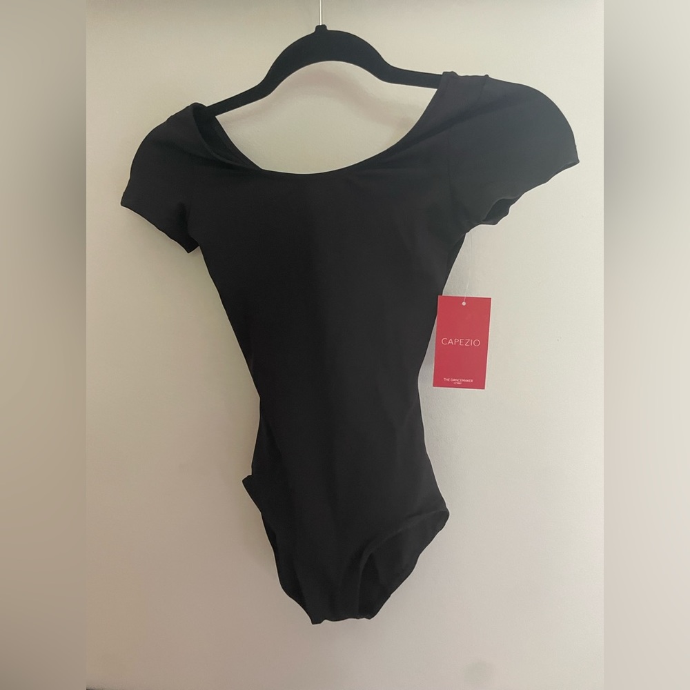 Women’s Black Capezio Short Sleeve Leotard NEW TB133